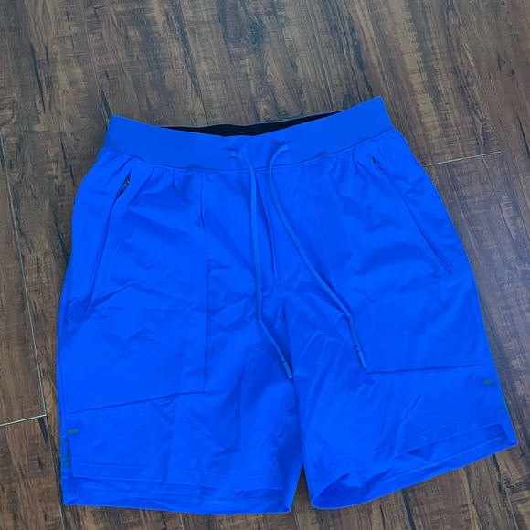 LULULEMON License to Train Linerless Short 7" - Picture 4 of 10